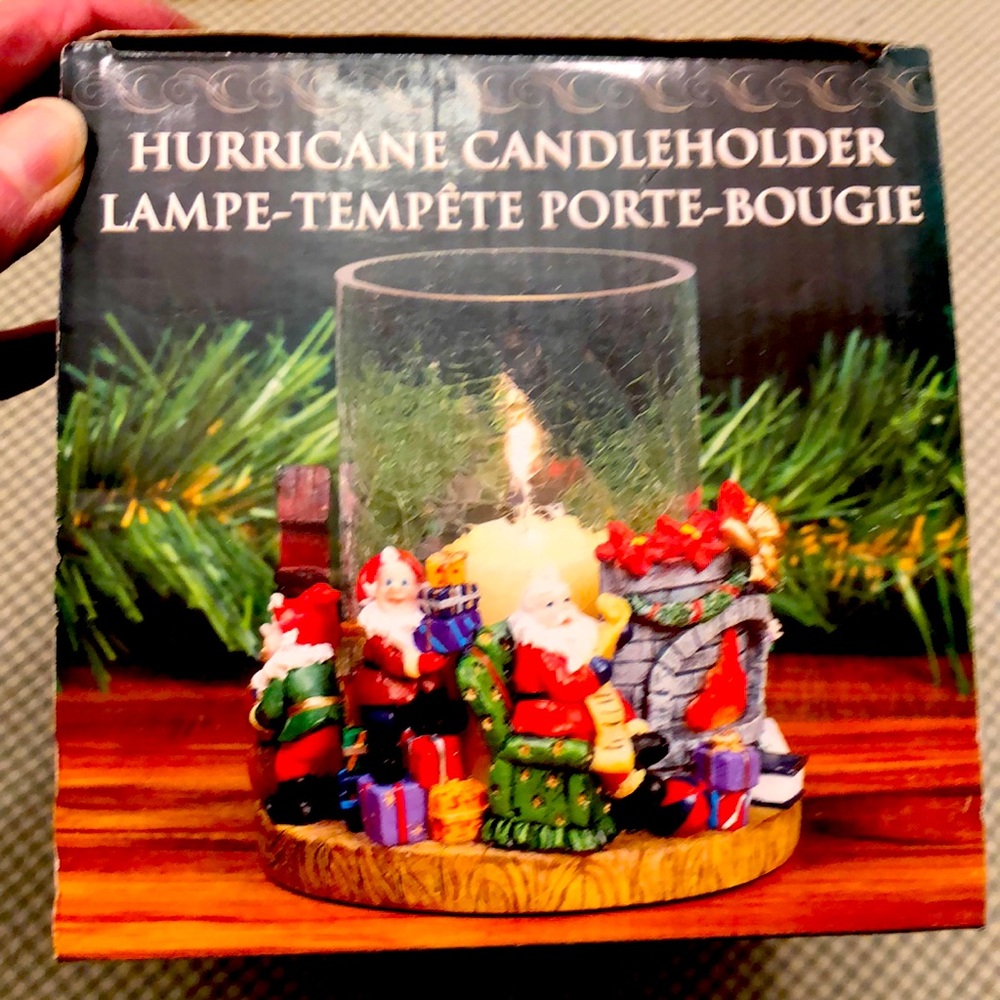NWOT CHRISTMAS HURRICANE CANDLE HOLDER CRACKLED GLASS & POLYRESIN BASE - #1156